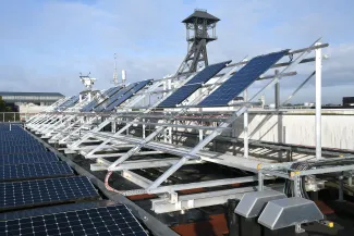 Zonnepanelen in het Outdoor Metrologielab.
