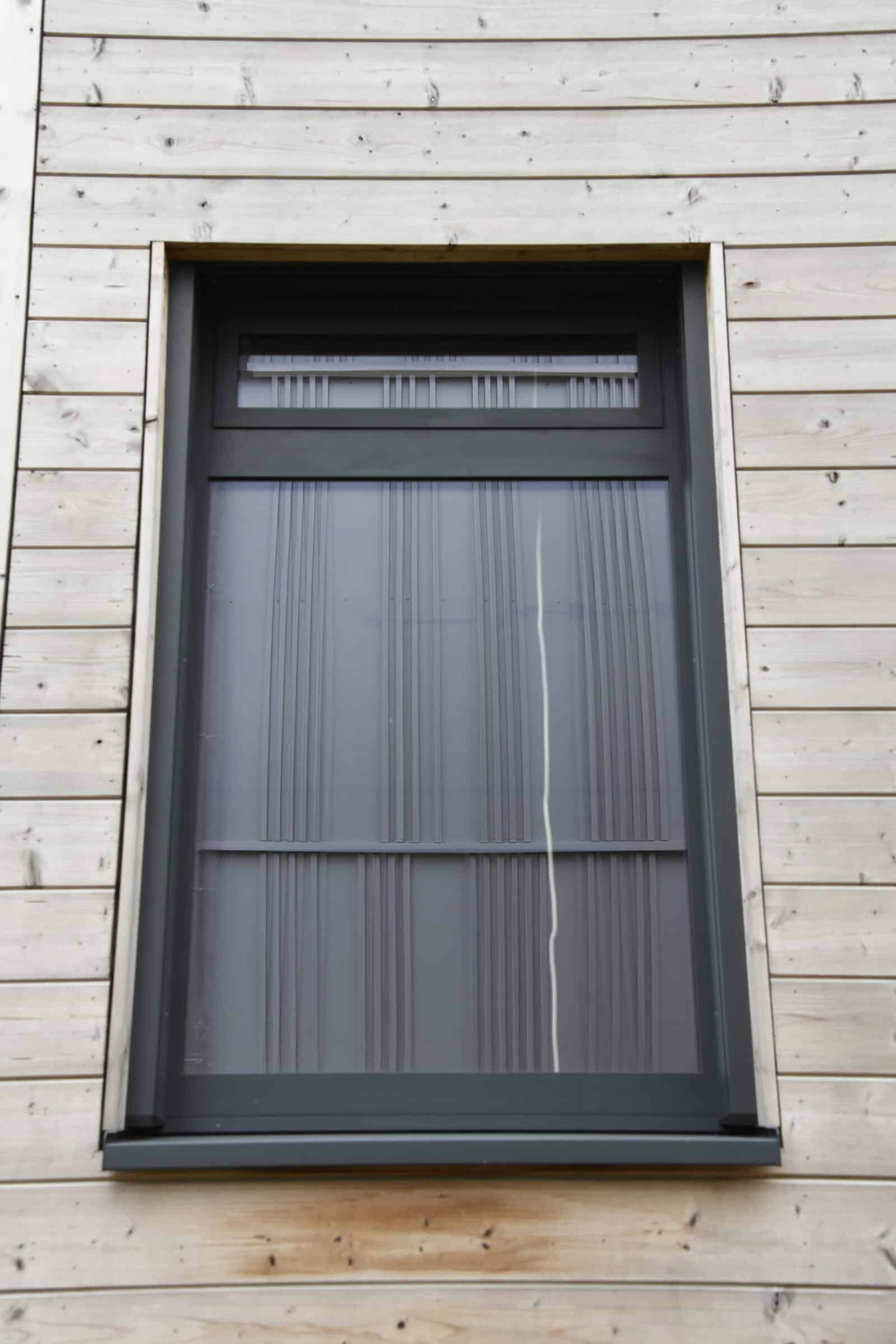 THOREAQ two identical lab houses exterior